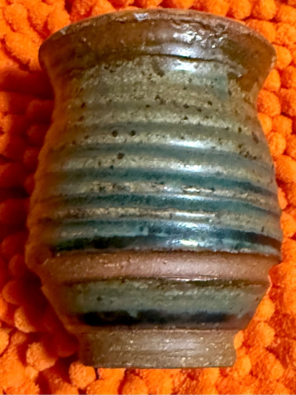 Vintage Hand Thrown Studio Pottery - Picture 8 of 12
